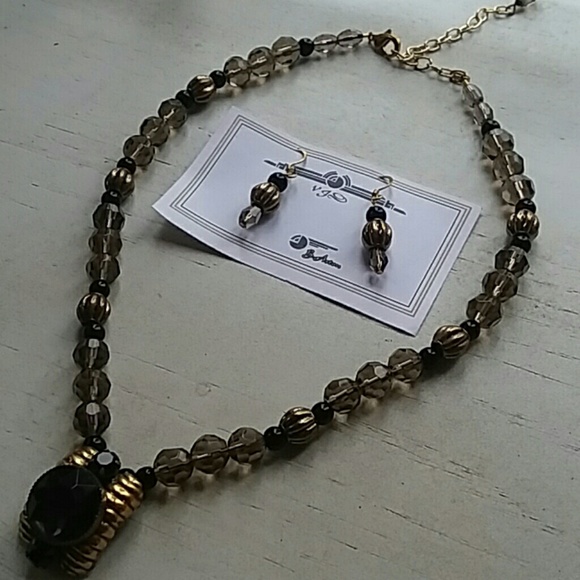 Artisan: B. Aston Necklace/ Earrings set - Picture 5 of 6